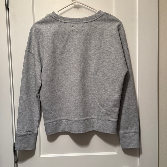 Lou & Grey Women's Grey Sweatshirt type Knit Top size S - Picture 3 of 6